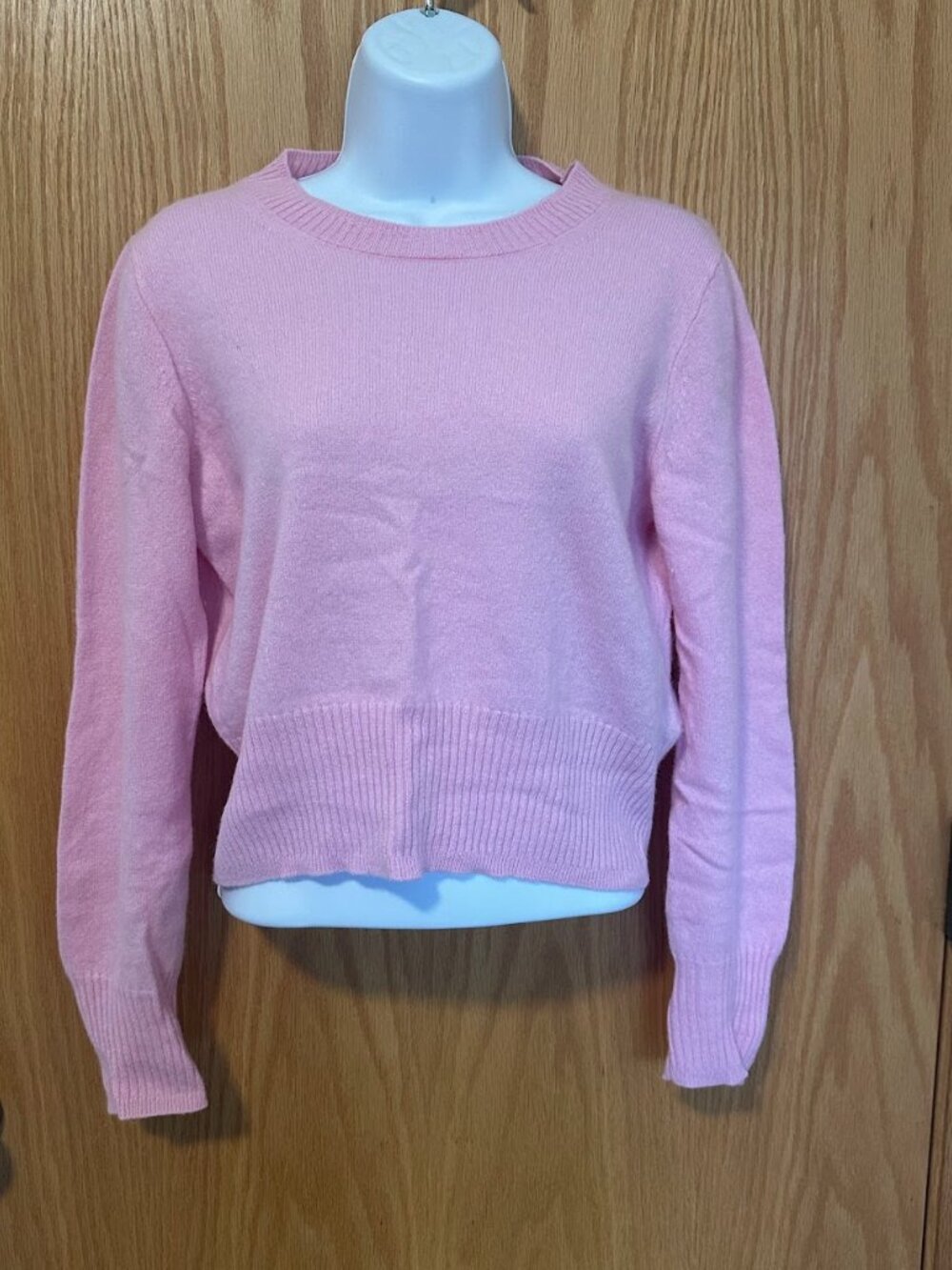 J Crew Cashmere Cropped Fit Sweater Size Medium - Picture 2 of 9